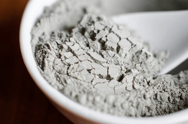 Bentonite Clay for Exfoliation and Pore Cleansing